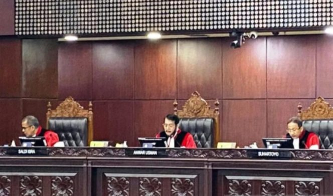 
					Mahkamah Konstitusi  Tolak Gugatan PSI, Batas Minimal Usia Capres dan Cawapres Tetap 40 Tahun