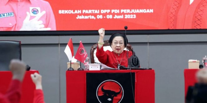 
					PDI Perjuangan Umumkan Cawapres! Inilah Calon Pendamping Ganjar