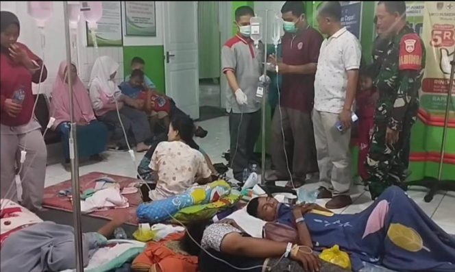
					Diduga Keracunan Nasi Kotak, Puluhan Warga CIlacap Diare dan Mual