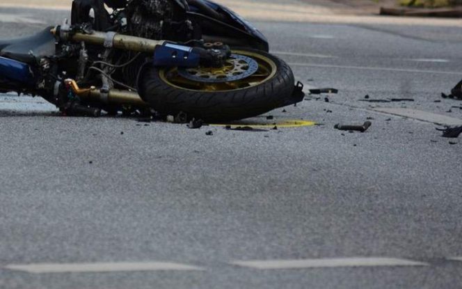 
					Seorang Pemotor Tewas di Jalan Juanda Usai Tabrak Pohon