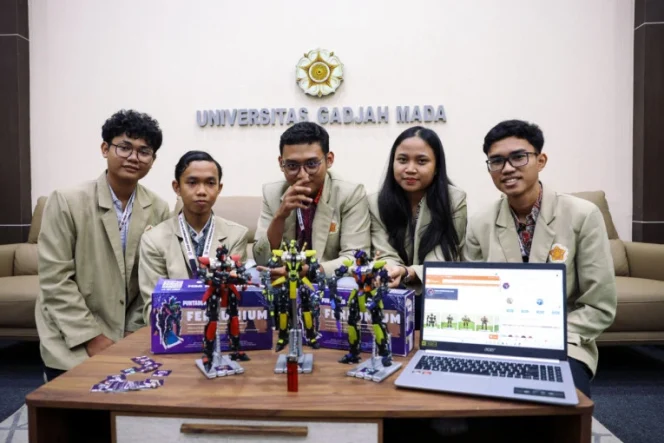 
					Limbah Korek Api Gas Dan Botol Disulap Jadi Action Figure Oleh Mahasiswa UGM