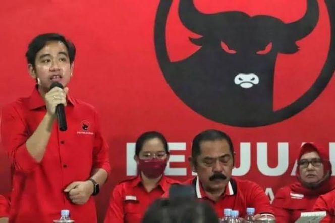 
					Mendapat Tawaran Cawapres, Gibran Mohon Arahan Ketum PDI Perjuangan