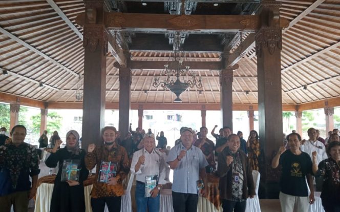 
					Gelaran Sarasehan Sastra dan Budaya di UNS Angkat Nilai dan Kearifan Lokal dalam Naskah Jawa