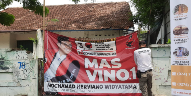 
					Penertiban Ratusan APS Calon Legislatif di Ruas Jalan, Bawaslu Kota Semarang: Kita Tindak yang Menyerupai Kampanye