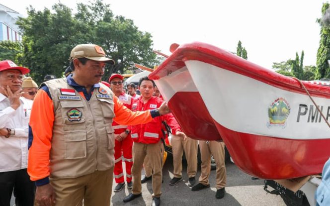 
					Antisipasi Bencana di Musim Hujan, Pemprov Jateng Siagakan Personel dan Peralatan