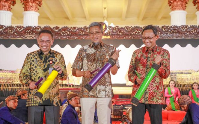 
					OJK Jateng Gelar Pementasan Wayang dengan Muatan Edukasi Keuangan untuk Masyarakat