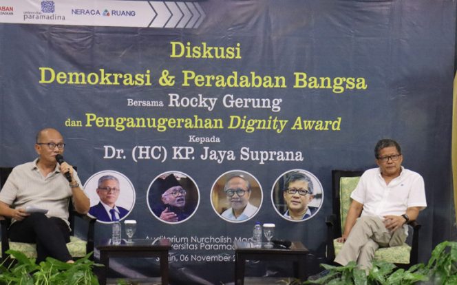 
					Rocky Gerung: Prosedur Demokrasi Saat ini adalah Peralatan Jokowi untuk Perpanjang Dinastinya