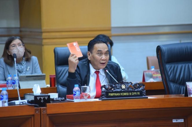 
					Putusan MKMK Resmi Copot Ketua MK Anwar Usman, Begini Tanggapan Ketua Komisi 3 DPR RI Bambang Pacul