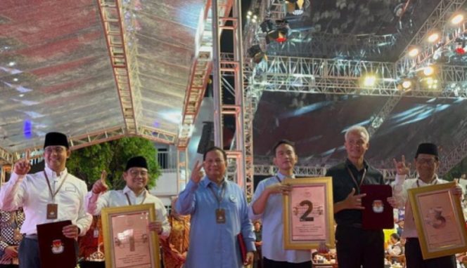 
					KPU Resmi Umumkan Nomor Urut Peserta Pilpres 2024