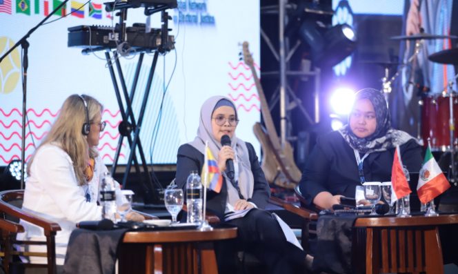 
					Lolly Jelaskan Upaya Bawaslu Cegah Politisasi SARA saat Forum GNEJ