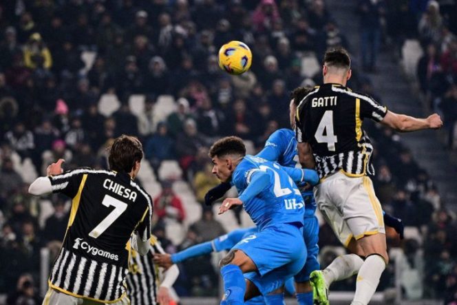 
					Gol Semata Wayang ke Gawang Napoli Bawa Si Nyonya Tua Raih Poin Penuh