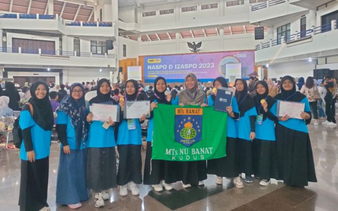 
					Tim Riset MTs NU Banat Kudus Sukses Raih Dua Medali Emas dan Satu Perak dalam Ajang I2ASPO