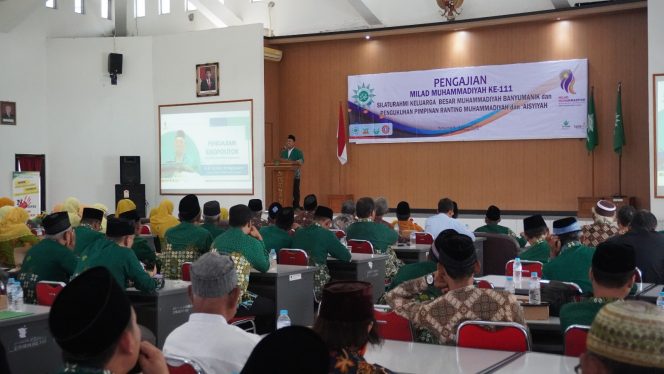 
					Antusias Warga Banyumanik Semarakkan Milad Muhammadiyah ke – 111