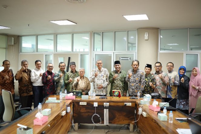 
					Jadi Patron Pengelolaan Kampus, UMS Terima Studi Banding dari UMRI