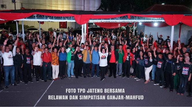 
					Nobar Debat Capres Pertama, Ketua Tim TKD Jateng AWP: Yakin Ganjar-Mahfud Menang Pilpres 2024