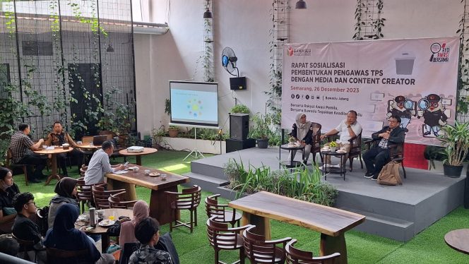 
					Partisipasi Publik Berkontribusi Sebagai Pengawas TPS
