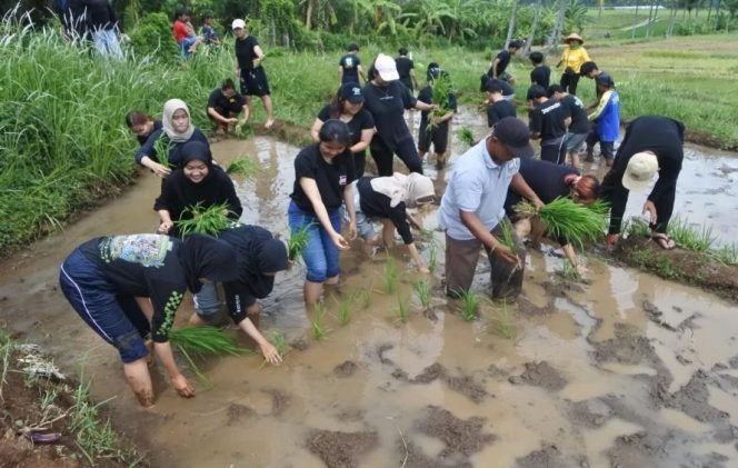 
					Pesona Desa Glawan Menjadi Pariwasata Edukasi yang Menarik dan Ekonomis