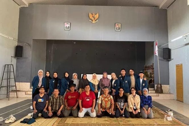 
					BEM FIB Undip Angkat Potensi Desa dengan Menghidupkan Kafe Jamu dan Desa Wisata di Glawan Kabupaten Semarang