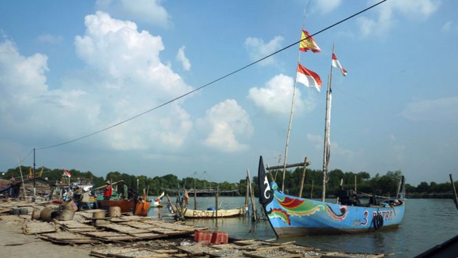 
					Sejumlah Nelayan di Pesisir Demak Keluhkan Kelangkaan Solar Subsidi