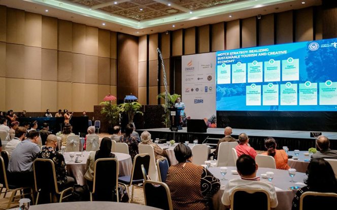 
					Menparekraf Resmi Buka “Asia Pasific Tourism, Hospitality, Summit and Digital Brand Award 2024” di Bali