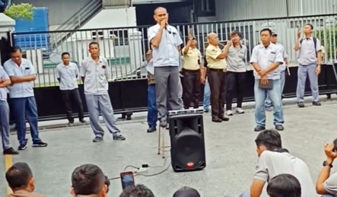 
					1500 Buruh Jadi Korban PHK Buntut dari Ditutupnya Pabrik Ban di Cikarang