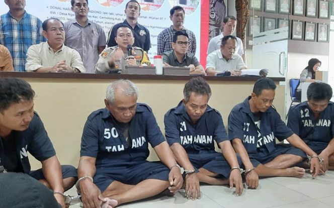 
					Polisi Beberkan Indentitas Penyelundup 226 Anjing yang Tertangkap di Semarang