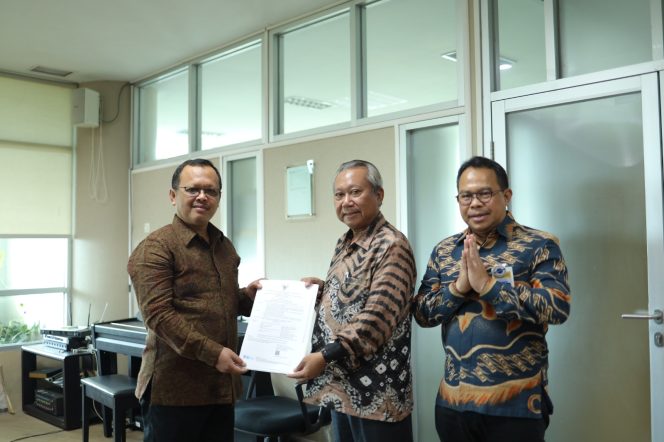 
					Hadiah Tahun Baru, UMS Tambah Guru Besar Bidang Ilmu Manajemen