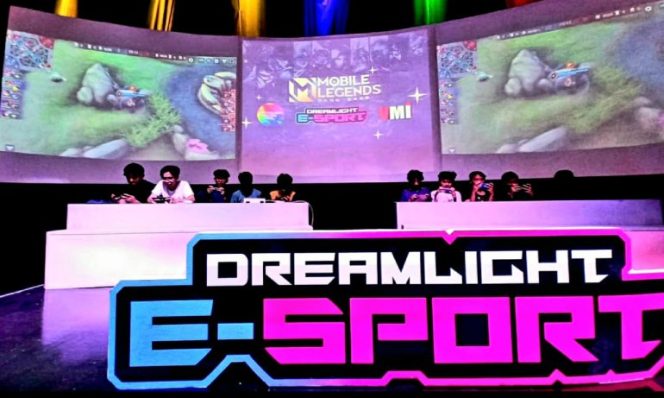 
					Wadahi Penggemar Game, Laga ESport Rutin Diadakan di DMX Museum Ungaran Barat