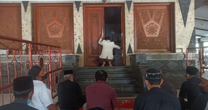 
					Pemkab Demak Bebaskan Retribusi bagi Peziarah di Makam Kadilangu