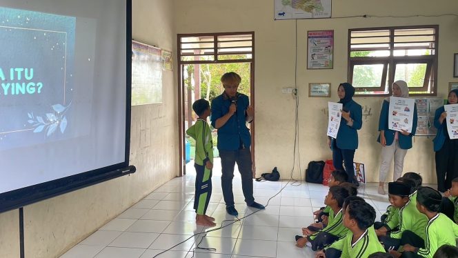 
					Perundungan Menjadi Isu di Sekolah Dasar Negeri Kecik 02, Mahasiswa KKN Universitas Diponegoro Tim 1 2024 Mengambil Tindakan Edukasi ke Seluruh Siswa/Siswi.