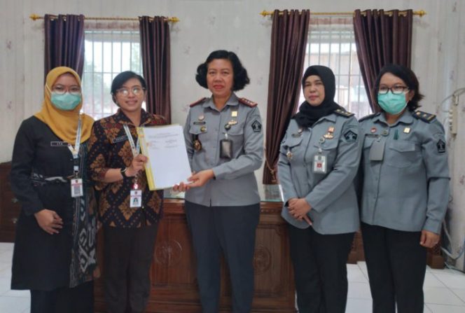
					Kerjasama Lapas Perempuan Semarang dan Puskesmas Poncol Tingkatkan Layanan Kesehatan Para Napi