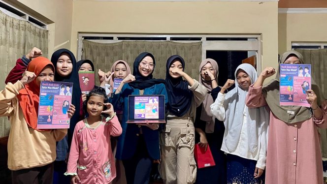 
					Sosialisasi mengenai Upaya Pencegahan Pernikahan Dini di Masyarakat Desa Kebanggan oleh Mahasiswa KKN UNDIP