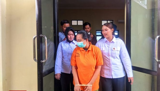 
					Ternyata Tetangga Korban yang Menjadi Dalang Dibalik Tragedi Kopi Sianida di Pacitan