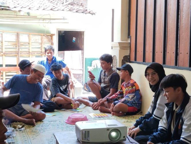
					Tim KKN 1 Undip Desa Canan Edukasikan Terkait Pengelolaan Gudang dalam Kebencanaan