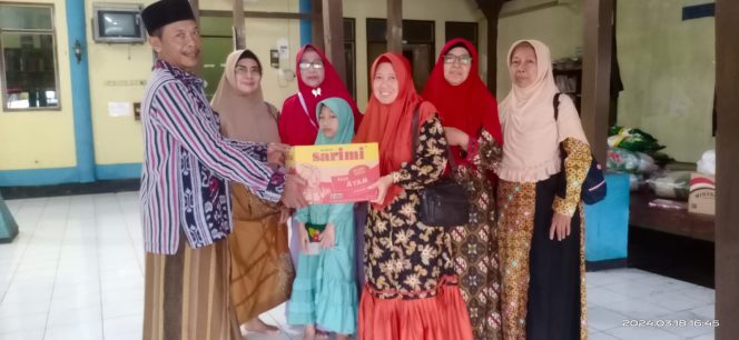 
					Anjangsana Baksos di Bulan Ramadan Pimpinan Cabang Aisyiyah Kalinyamatan