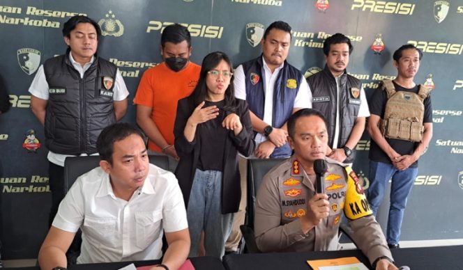 
					Sopir Taksi Online Nekat Peras Penumpang Rp100 Juta untuk Nikahi Kekasihnya