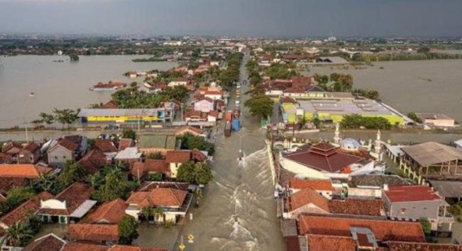 
					Banjir di Demak Sebabkan Kerugian Rp22 Miliar Pada Sektor Budi Daya Ikan