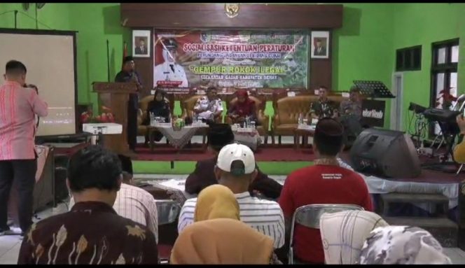 
					Rugikan Pemerintah Demak, Bupati Gencarkan Sosialisasi Brantas Rokok Ilegal