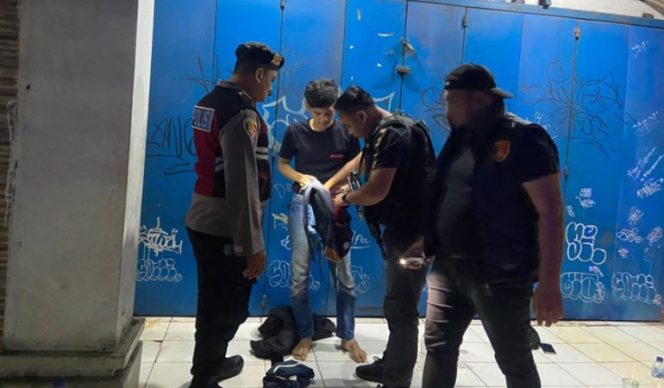 
					Kamtibnas Diperketat, Polisi Bubarkan Segerombolan Remaja Pesta Miras