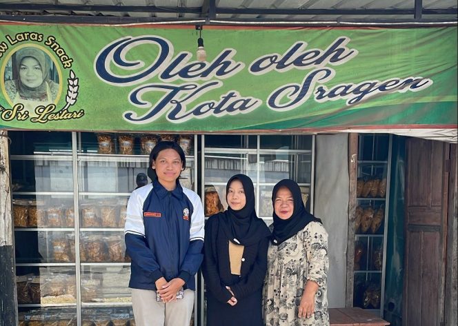 
					Inisiatif Tim II KKN Undip: Optimalisasi Pemasaran Digital “New Laras Snack” Dengan Platform Shopee