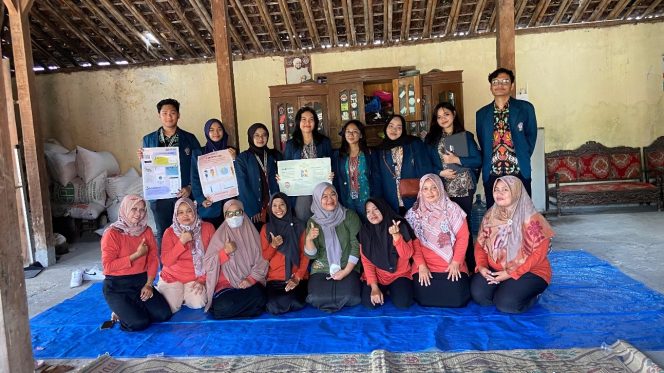 
					Mencegah Stunting: Peran Aplikasi Digital dan Pemberian Makanan Tambahan dalam Meningkatkan Kesehatan Anak di Desa Gemantar
