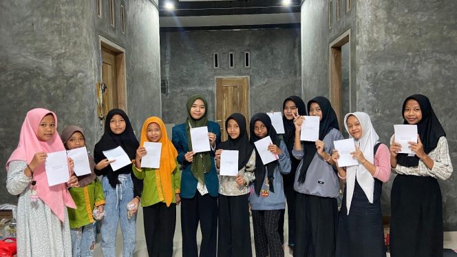 
					Mahasiswa KKN UNDIP Cetak Remaja Gemantar Melek Excel, Siap Hadapi Tantangan Digital!